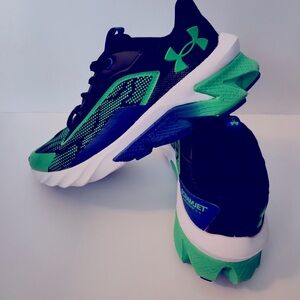 Boys shoes size 3.5 used in good condition